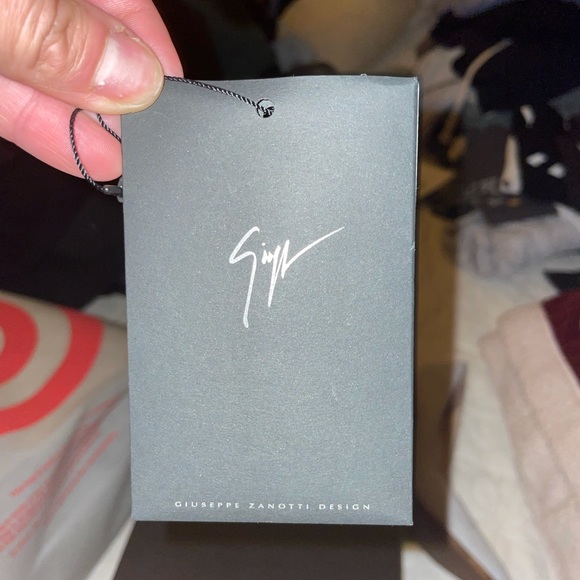 Ice grey suede - Picture 6 of 8